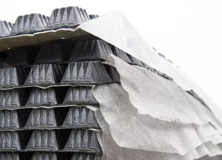 Hydrotec Geo Dren 1610 geokompozyt na dach płaski, dach zielony laminowany geowłókniną PP Typar SF32